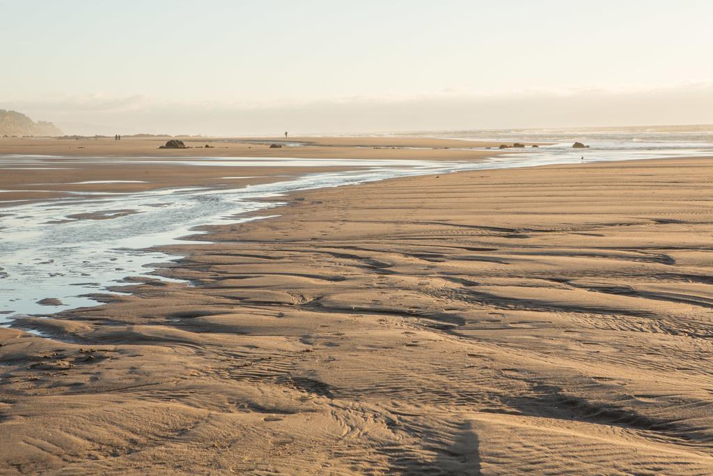 Pelican Shores Inn Линкольн-Сити Экстерьер фото