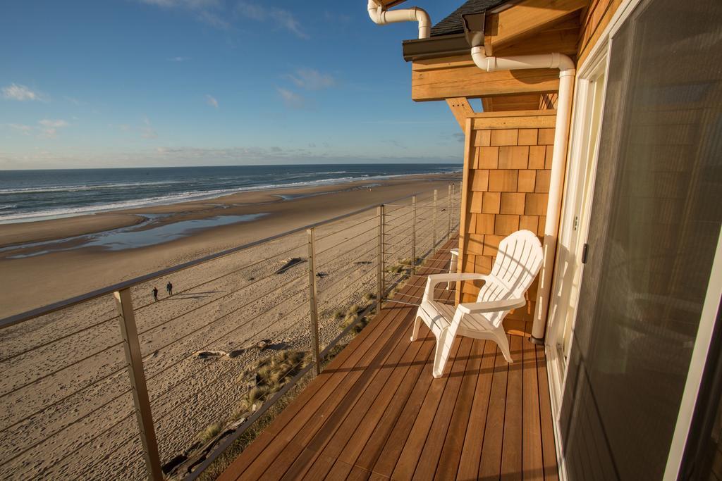Pelican Shores Inn Линкольн-Сити Экстерьер фото