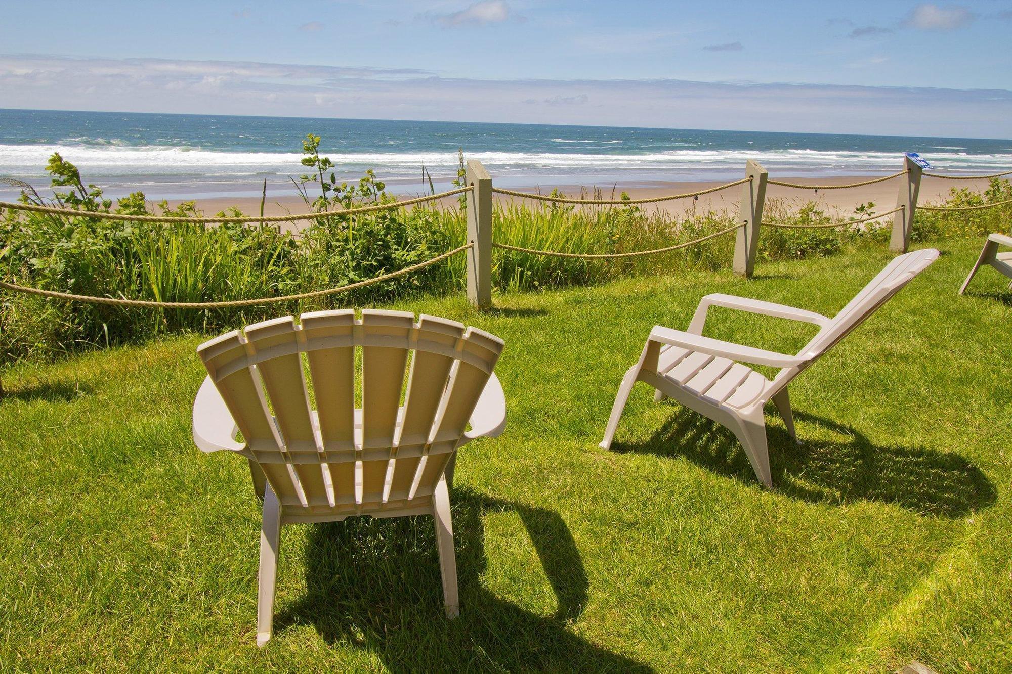 Pelican Shores Inn Линкольн-Сити Экстерьер фото
